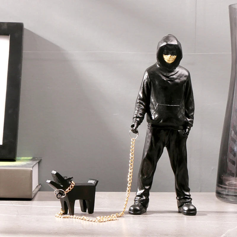 Escultura Homem com Cães - Estilo Banksy – Universo Decor